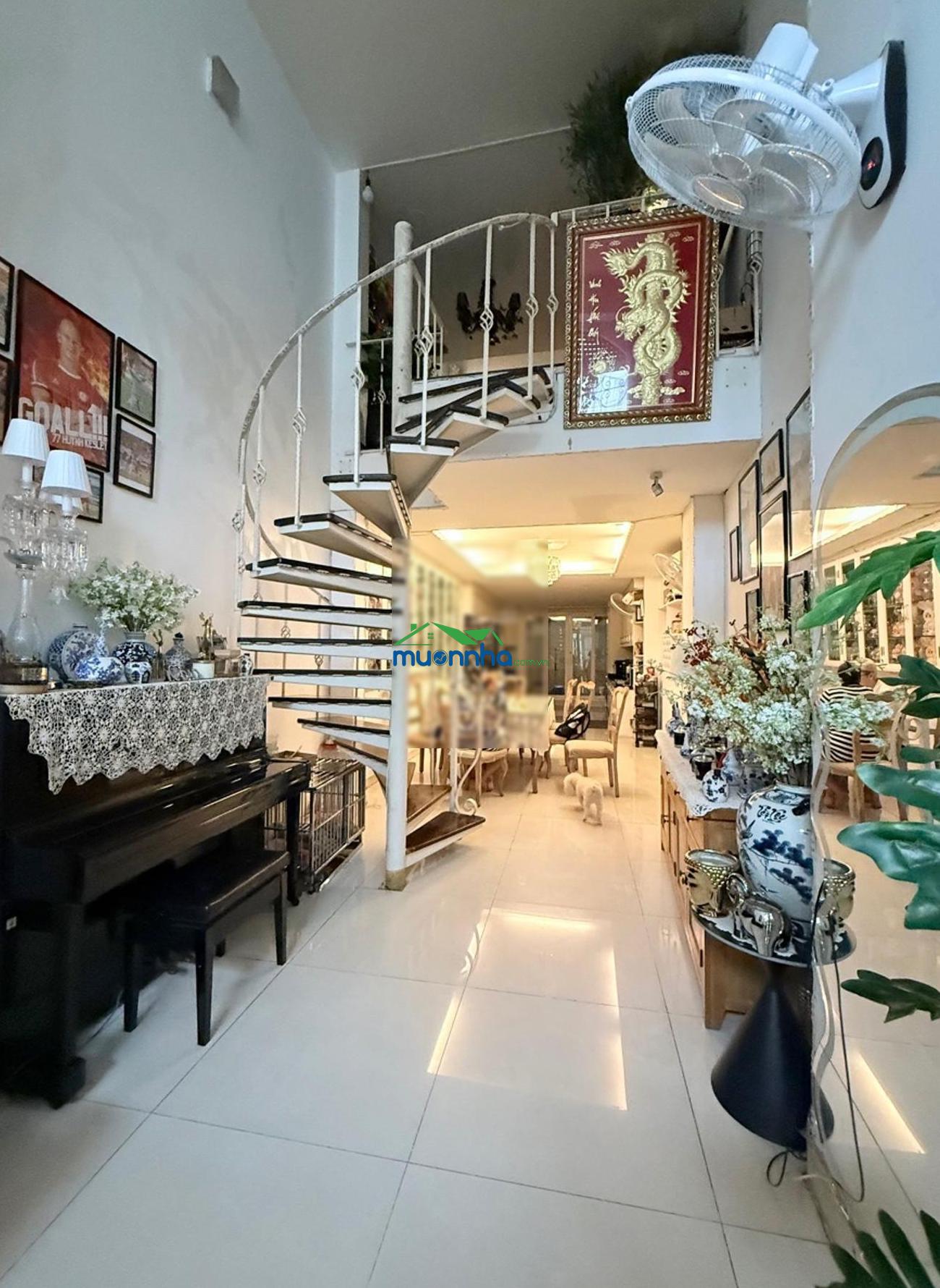 Cần bán gấp nhà đinh tiên hoàng giáp quận 1- 74m2-5tầng xe hơi tới sát nhà cách mt chỉ 50m hơn 10t - 4
