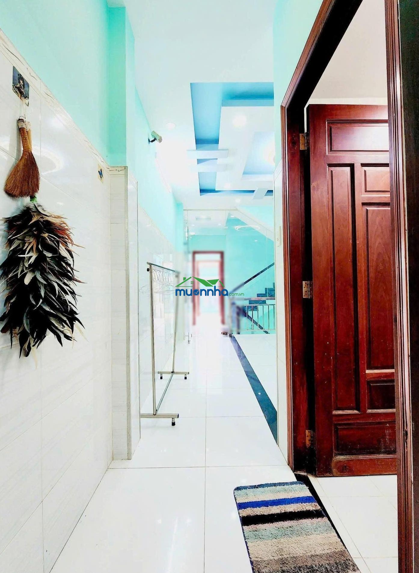 : Giảm 500 triệu! nhà 5 tầng lạc long quân, 56m², 7pn, xe hơi đỗ cửa, chỉ 8.15 tỷ.