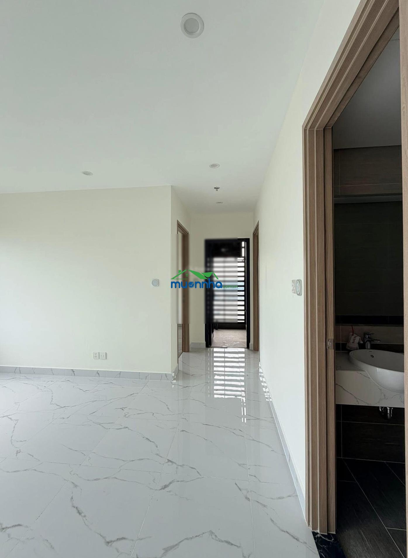 Căn góc 2pn 70m² - thanh toán 180 ngày - nhà mới 100% - view quảng trường, vincom - giá: 4,406 tỷ - 4