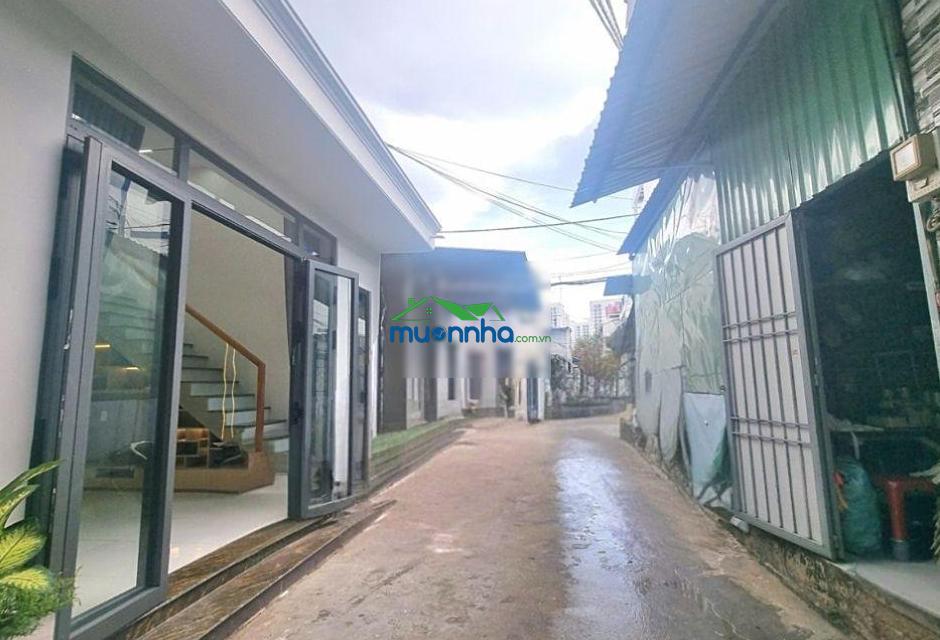 Ngộp giá giảm mạnh nhà đẹp hẻm xe hơi ở ngay sổ riêng giá chỉ 4,2 tỷ