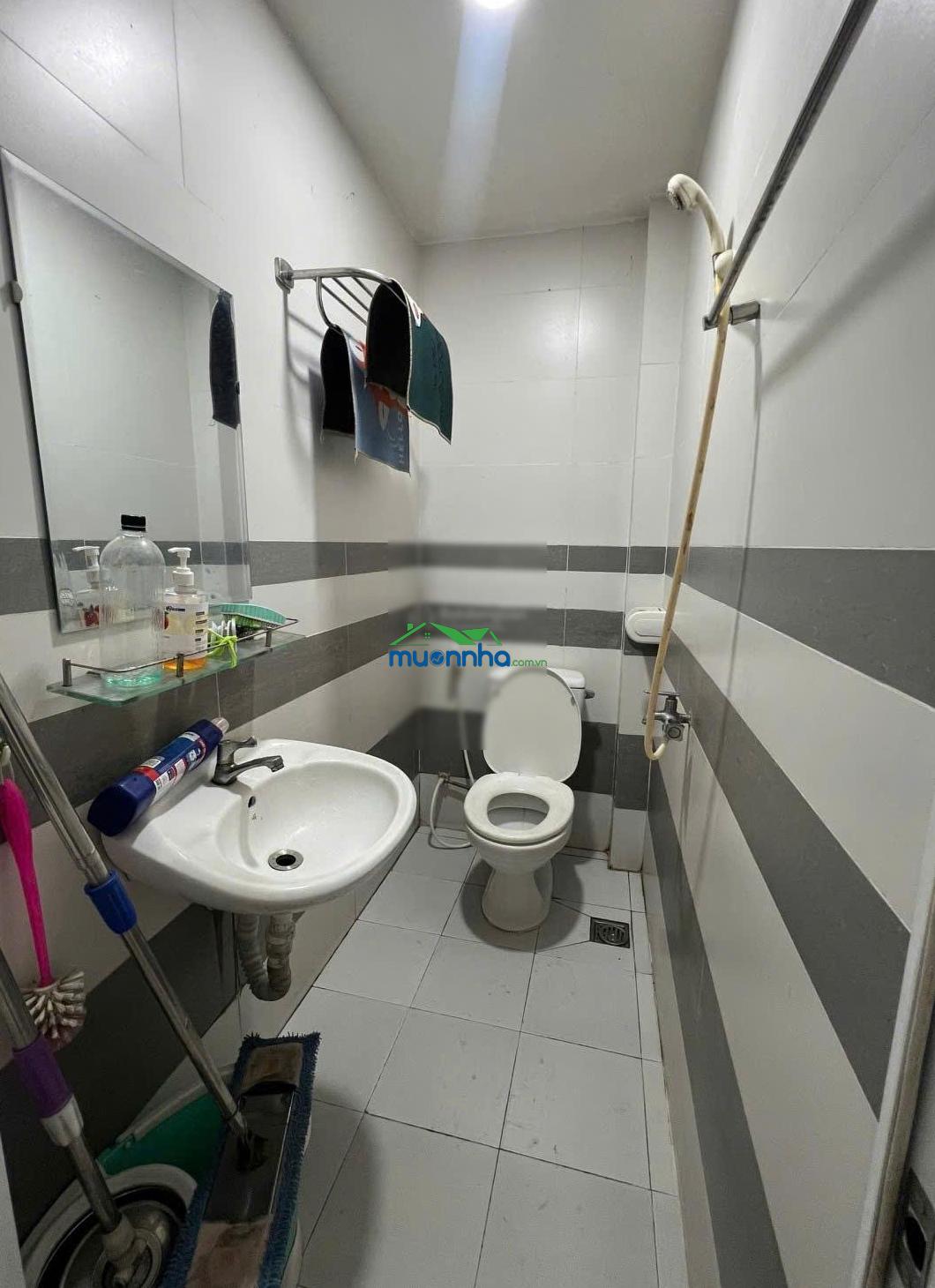 Bán gấp về quê - nhà 51m giá 6.5 tỉ - ngay cđ công thương - khu sinh viên - kinh doanh sầm uất - 3