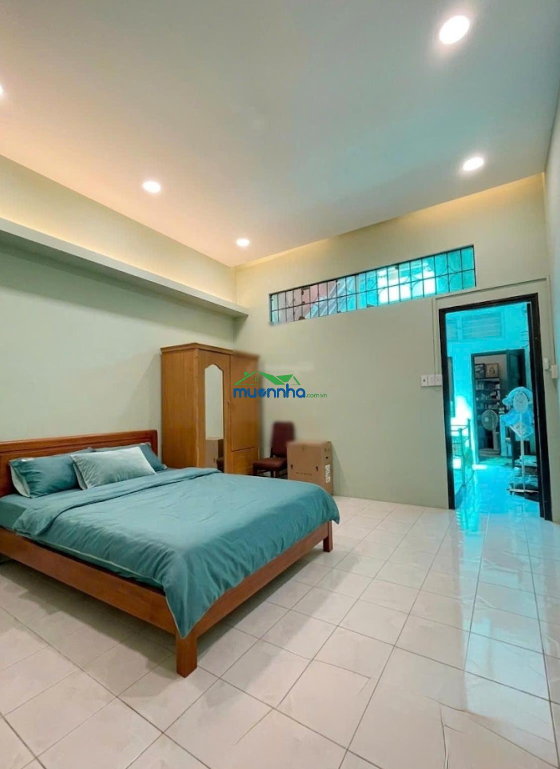 Nhà bán ngay phú thọ lê đại hành - ngang 4m dài 22m - đường 8m - 4