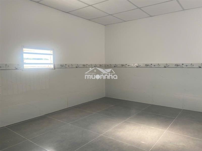 Còn 1 phòng trọ mới xây rộng 36 m2