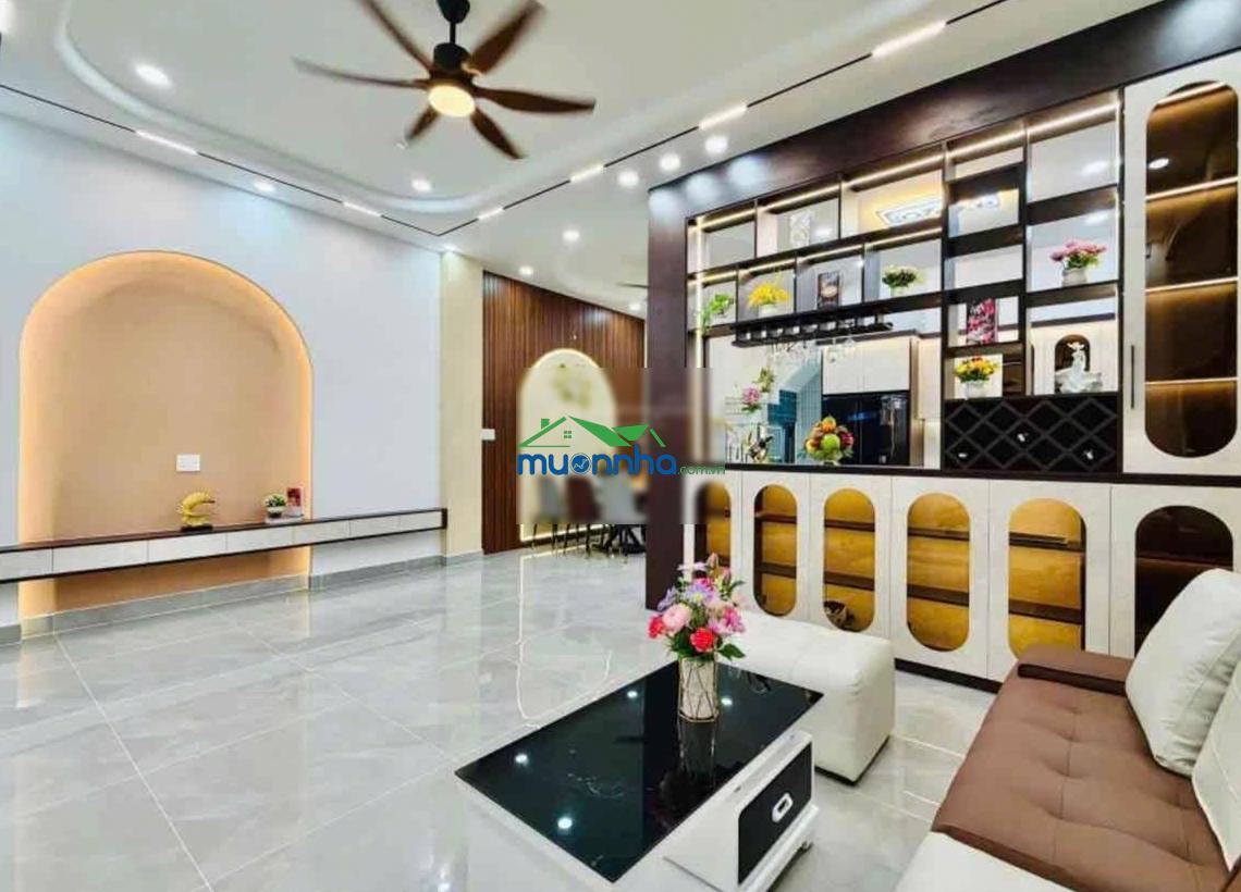 Nhà 3 tầng - gần công viên làng hoa - emart - full nội thất - có phòng ngủ tầng trệt - 2
