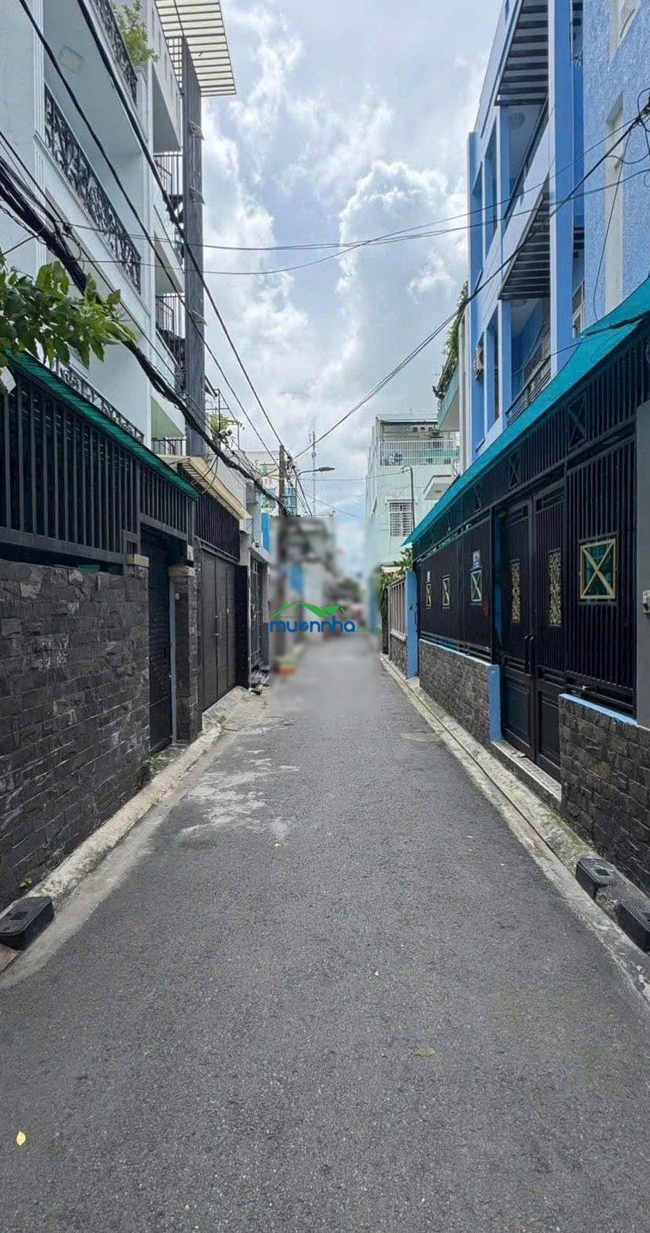 Bán nhà 2 tầng ngay âu cơ - lũy bán bích - ô tô đỗ cửa - 40m2 nở hậu - 3.9 tỷ - 3