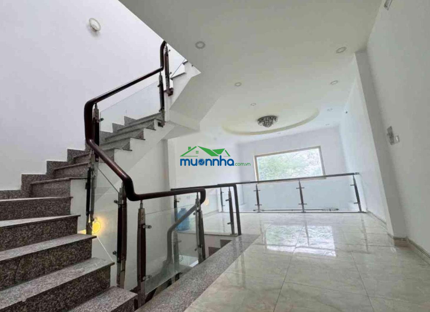 Nhà 3 tầng gần lã xuân oai - khu công nghệ cao - sử dụng 140m - hẻm xe hơi - 6.2 tỷ - 2