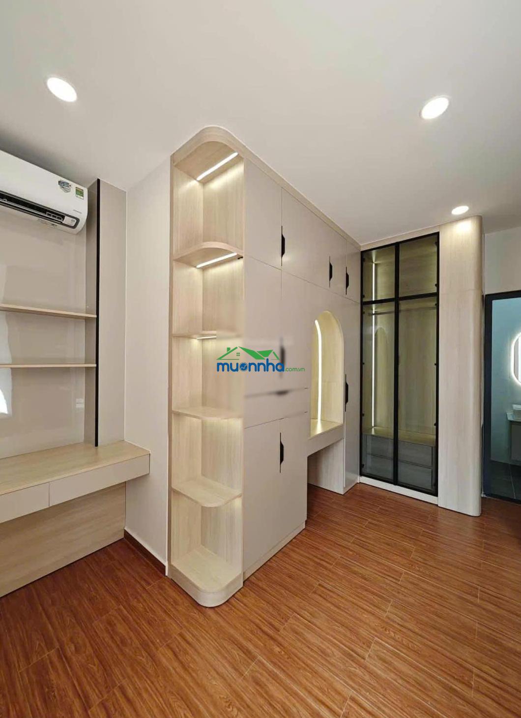 Nguyễn đình chiểu - q3 hẻm 4m chuẩn 1 trục ngang 3.5/5 dài 8, 5 tầng - chỉ 8.4 tỷ
