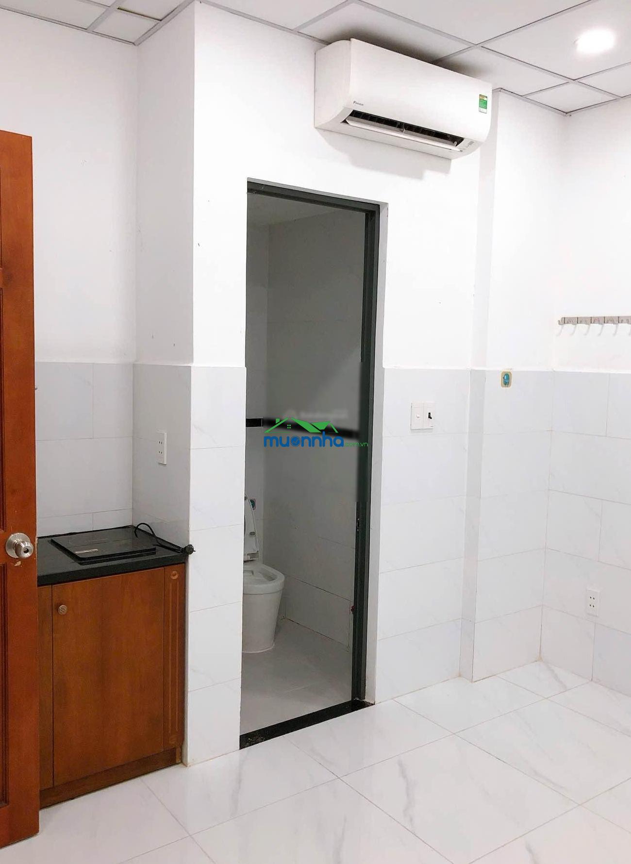 Gấp bán nhà ngay khuông việt - tân phú - chdv 5 tầng - hxh - chỉ 7.4 tỷ