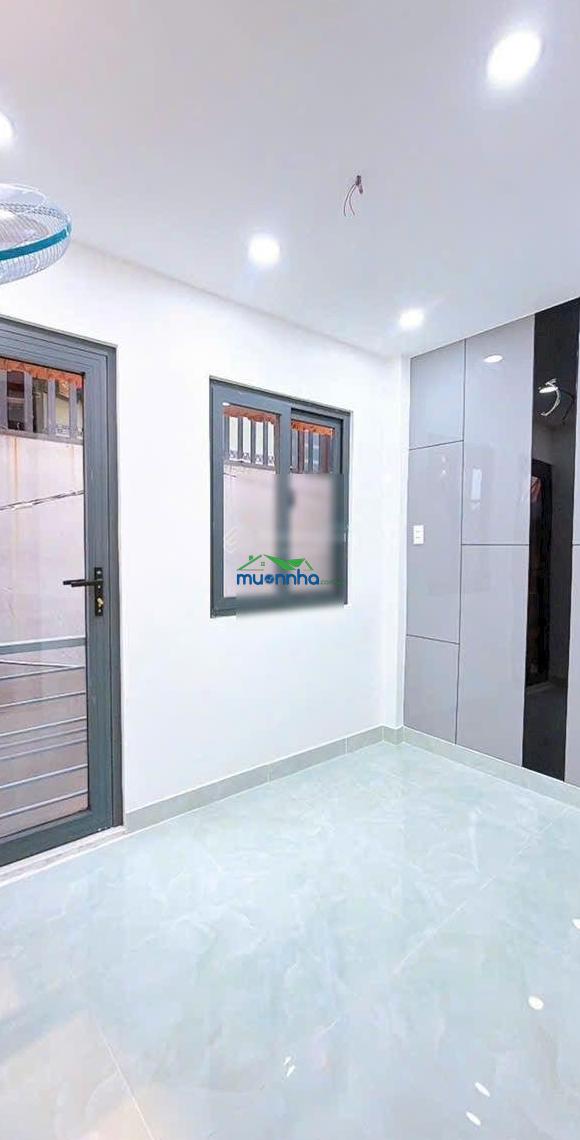 Bán nhà đẹp quận 4 dọn vô ở liền