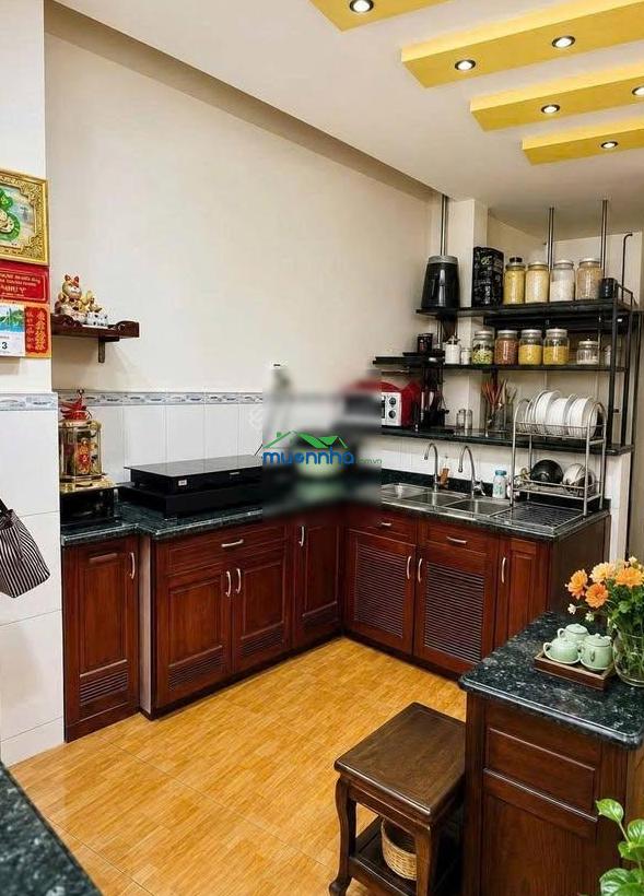 Bán nhà trung tâm quận 3, diện tích lớn - 6,95 tỷ