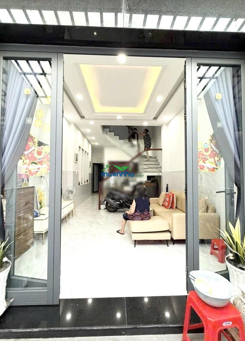 Nhà 4 tầng btct 60m2, 5pn có phòng ngủ tầng trệt. hẻm xe hơi thông trần thị năm. trung mỹ tây, q12.