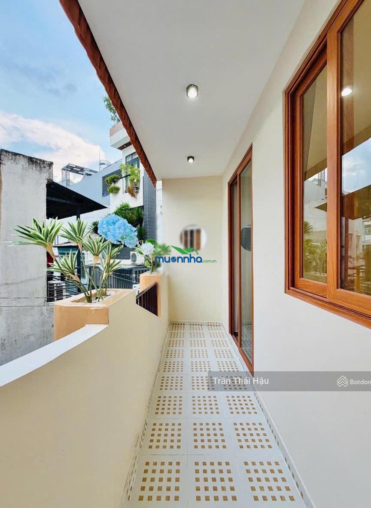 Nhà mới siêu xinh ko xem thì phí, 75m², gần cv làng hoa, nội thất cao cấp, hxh, nhỉnh 6t