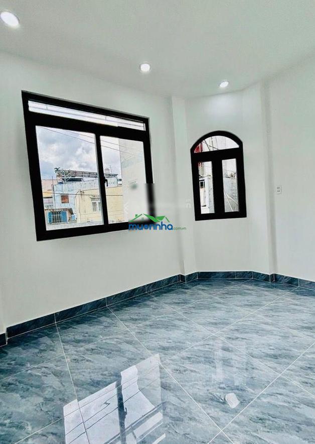 Nhà đẹp - 2 tầng - sát bên hẻm xe tải - trung tâm quận 6 - gần 25m² - hơn 3 tỷ - 3