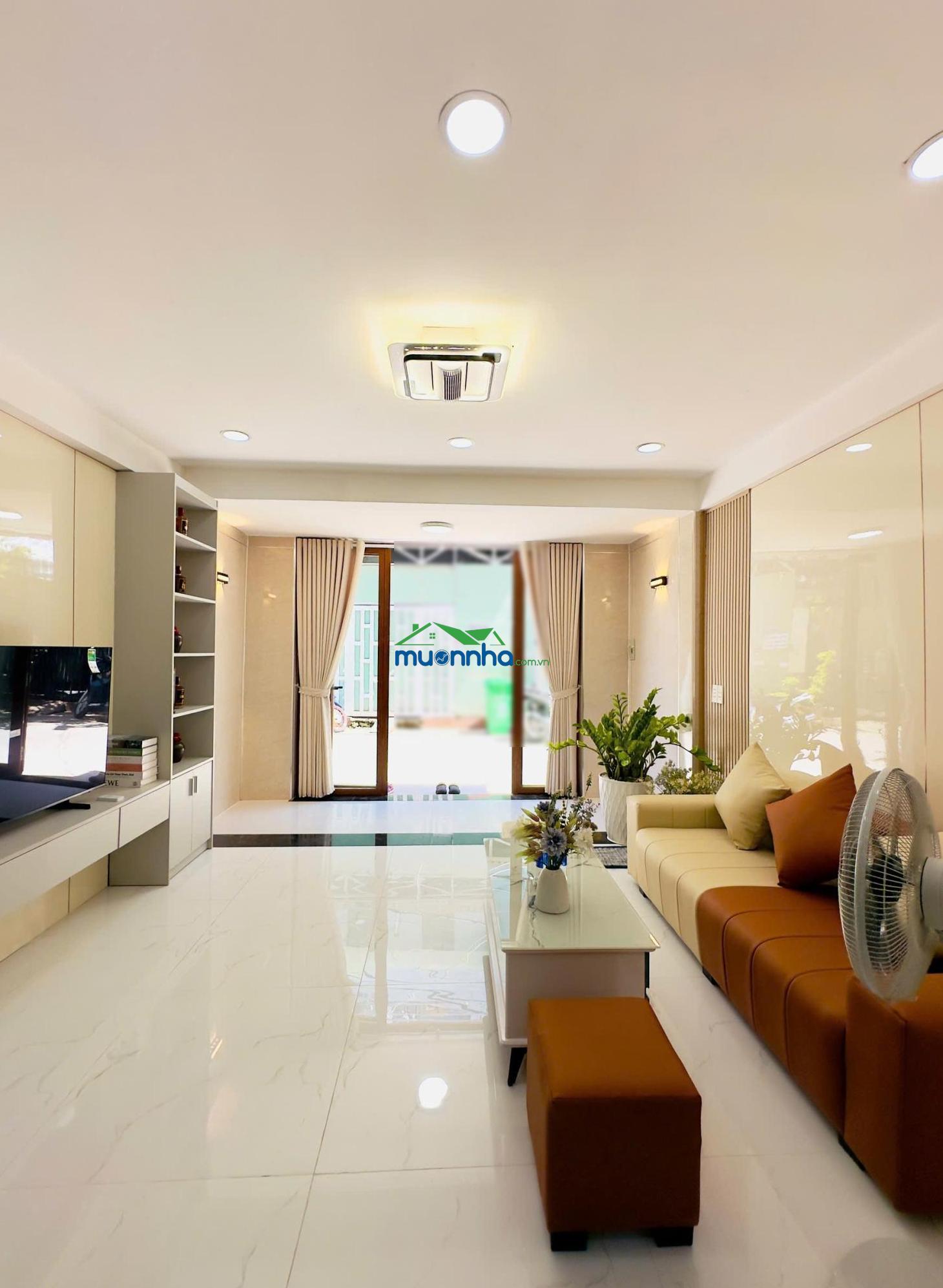 Nhà đúc vuông vức ở đường quang trung gò vấp - 36m2 - 2