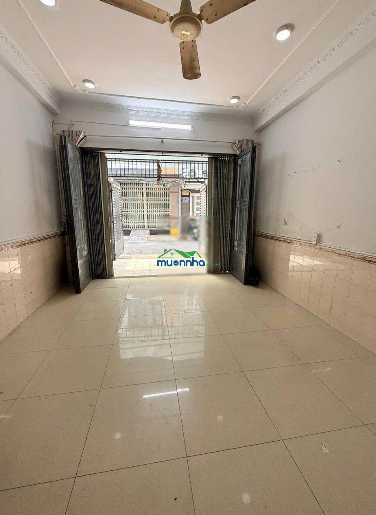 Đường số q7 - 7t9 - xe hơi đậu cửa - 4*18 - phù hợp ở kd - 2
