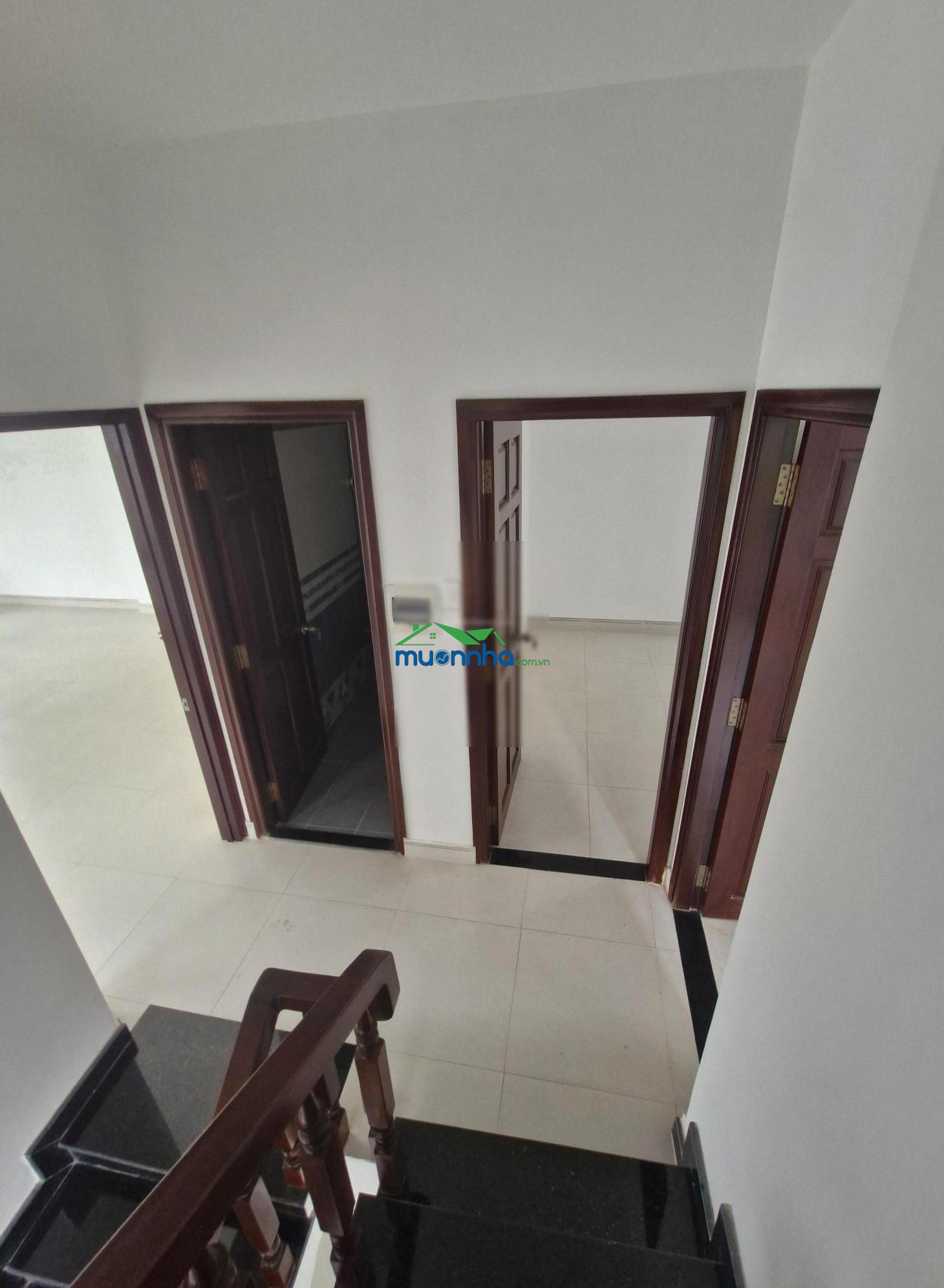 Bán nhà riêng xây kiểu biệt thự khu sài gòn coop, dt đất 215m² - 2 lầu, st. hh 1% - 3