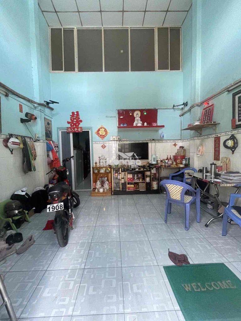 Nhà đường hoà bình, nở hậu tài lộc