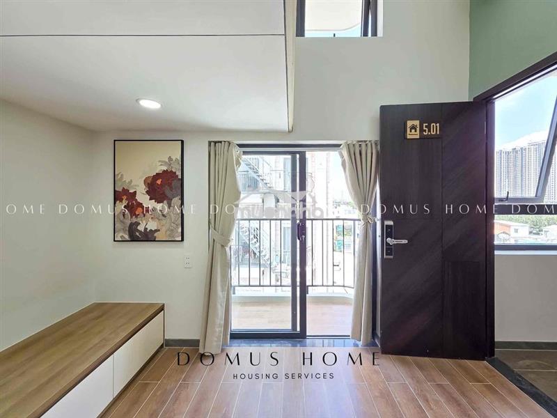 Duplex ban công full nội thất thoáng quận 4