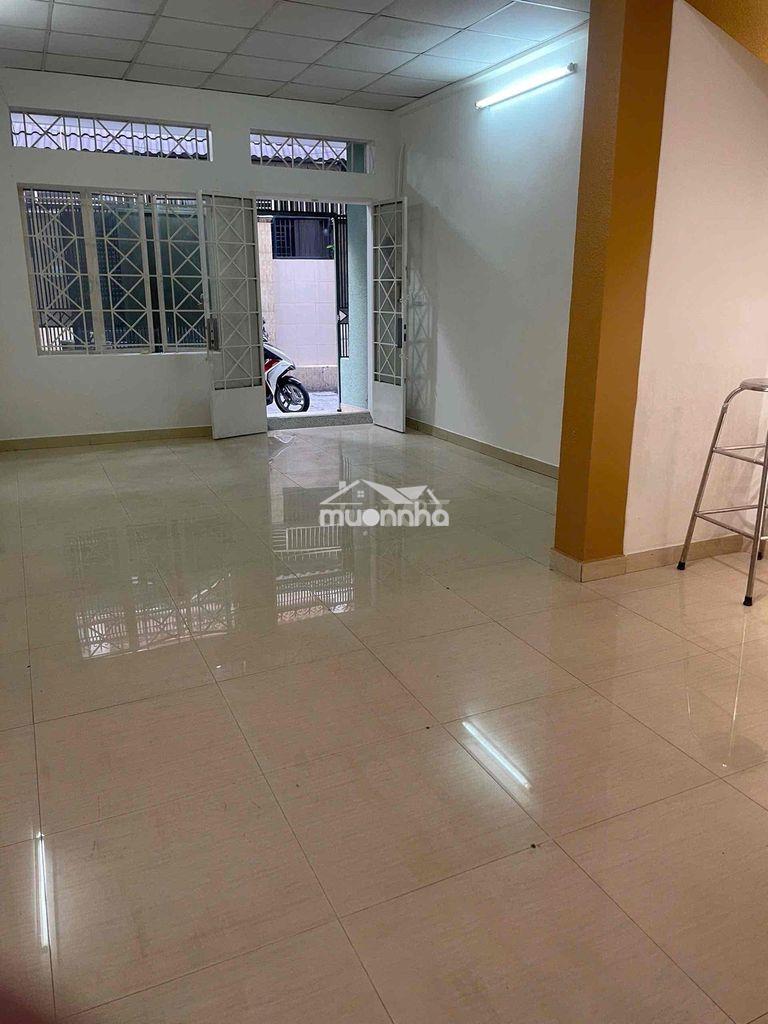Cho thuê nhà bạch đằng hẻm rộng an ninh