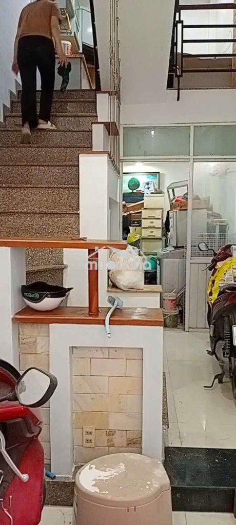 Nhà trong hẻm, dt đất 30 m2, đường trần hưng đạo, q1. - 3