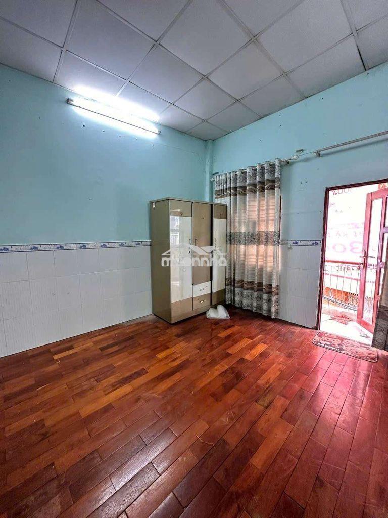 Nhà hẻm 4m đường âu dương lân,p3q8,dt 3,7mx7m, 1 lầu,2 pn,2 wc