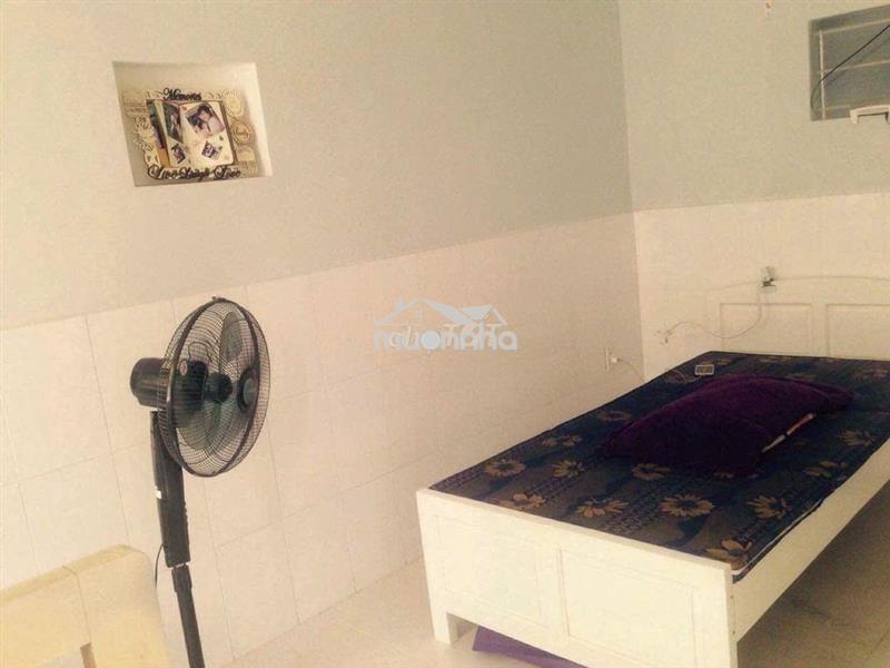 Cho thuê nhà đường nguyễn ảnh thủ, gần ngã 3 nguyễn thị sóc