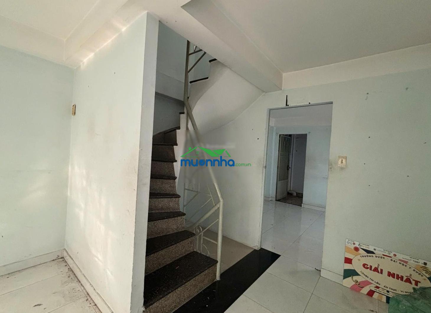 Nhà 3t kiên cố - sd hơn 100m² đường 3/2. giá chỉ 5 tỷ - 2