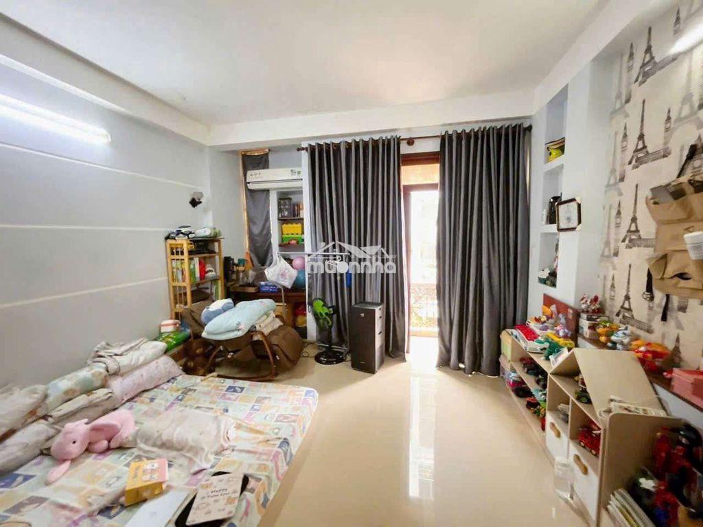 Cho thuê nhà đ/c 1/39 sơn kỳ - 4m5x17- 4 tầng -4pn-3wc_ giá rẻ - 3