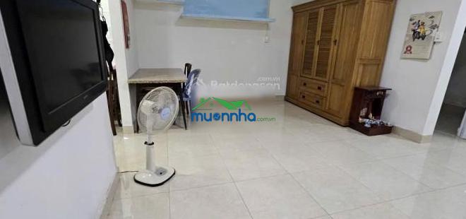 Quận 8 gần cầu chà và sát quận 5, dt 67m2 (5.8*11.5m), ko qh