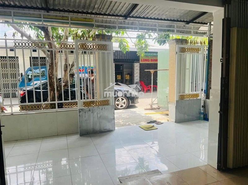 Cần bán gấp căn nhà c4 80m2 ở tân hiệp hóc môn, giá 870 triệu, sổ sẵn
