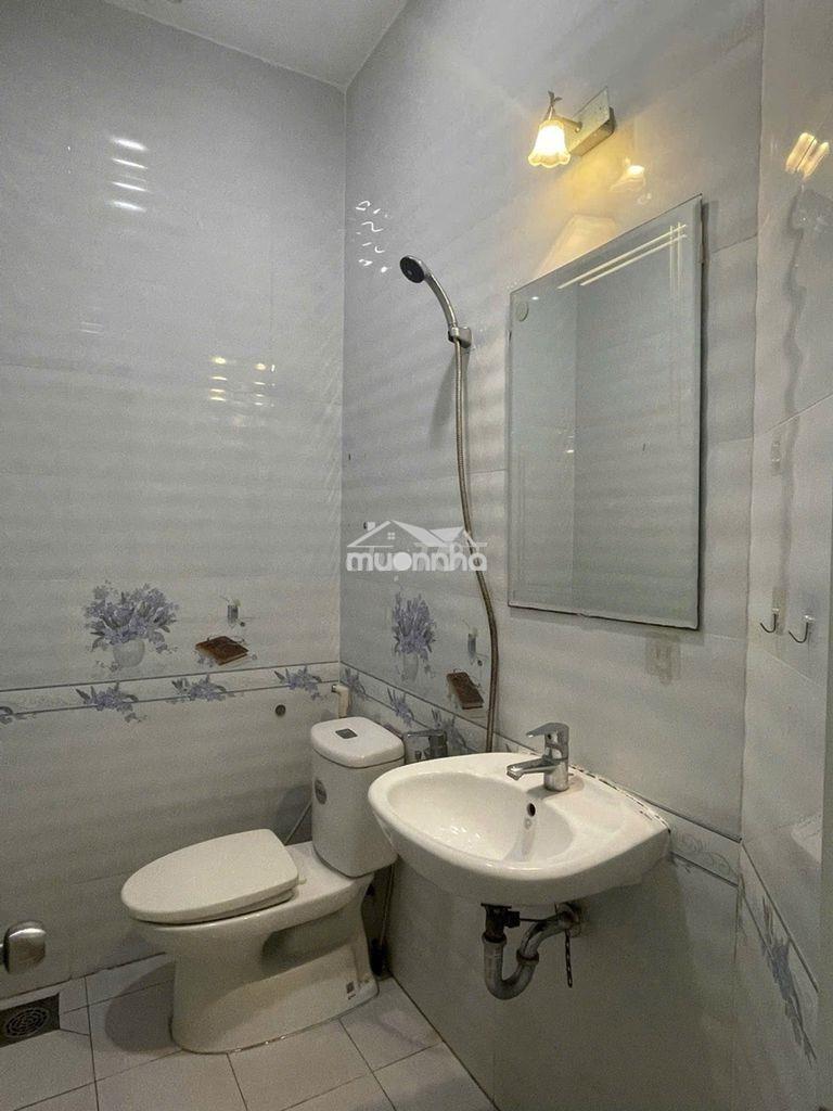 4 tầng btct – 5 pn – sát mt tôn thất thuyết – 5,95 tỷ. - 3