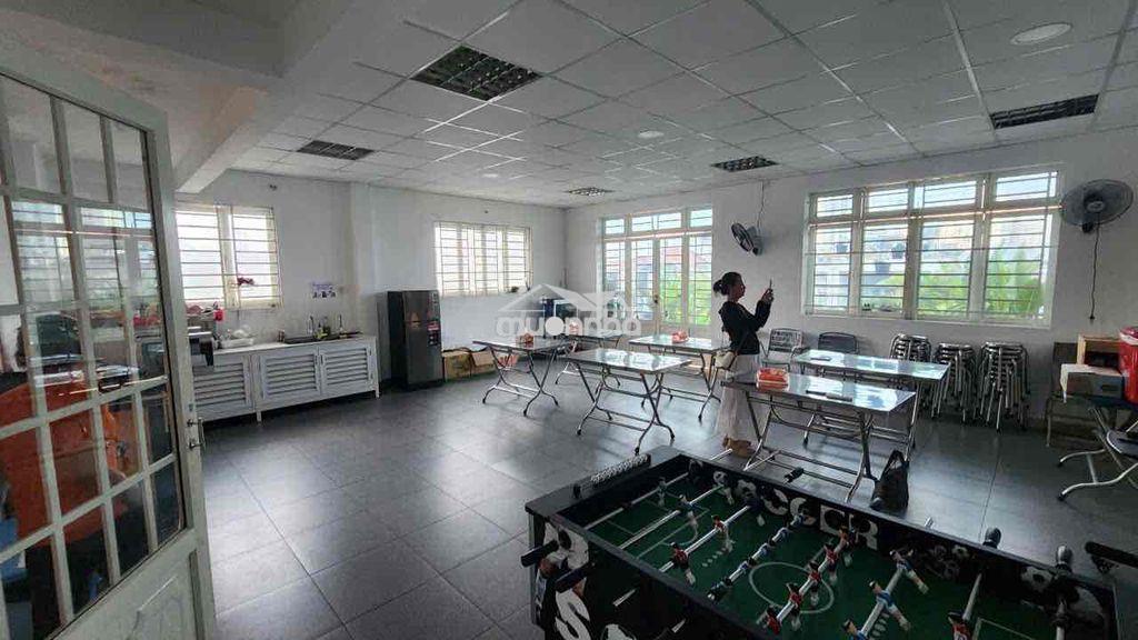 Cho thuê toà view kính chu văn an bình thạnh  dtsd 500m2 - 4