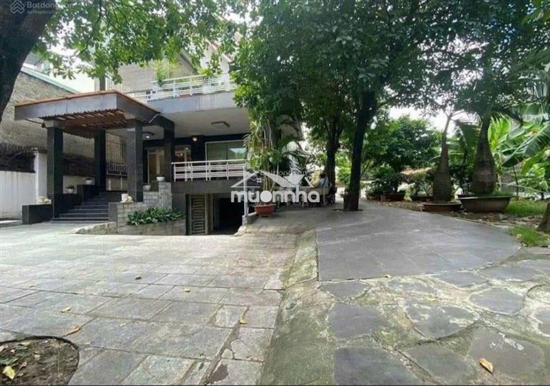 Biệt thự khủng 1080m2 ( 25m x 45m) mặt tiền đường lê thị riêng