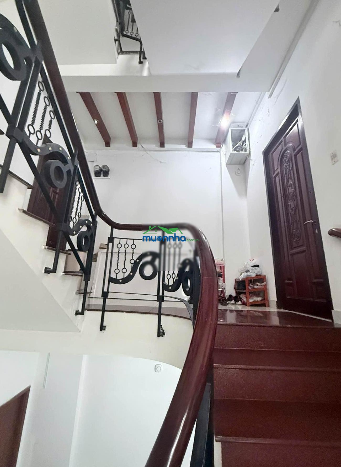 Bán nhà đường trường sơn - p tân sơn nhất - tân bình: dt-160m² - nở hậu - 4 lầu. hẻm xe tải! - 4