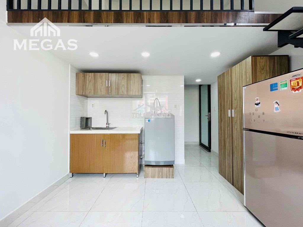 Duplex ban công - toà nhà thang máy - full nội thất giáp  q.5 - 3