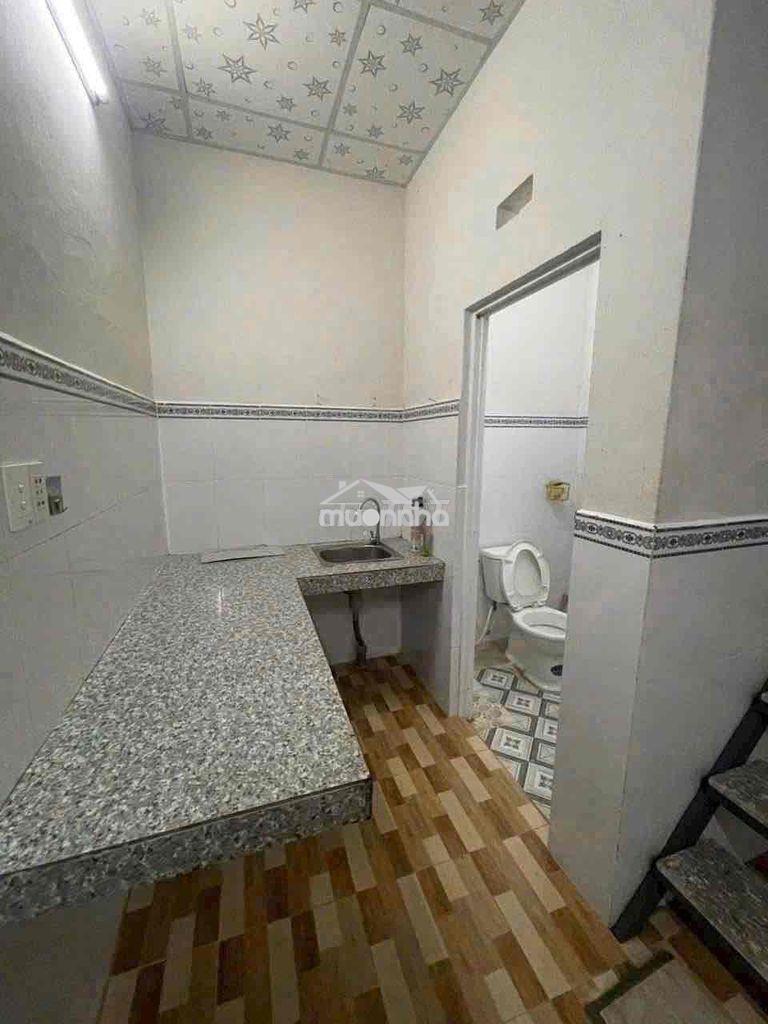 Cho thuê nhà trệt lầu 3,5x6m 1phòng sân đậu ô tô kdc hưng phú 1 - 4