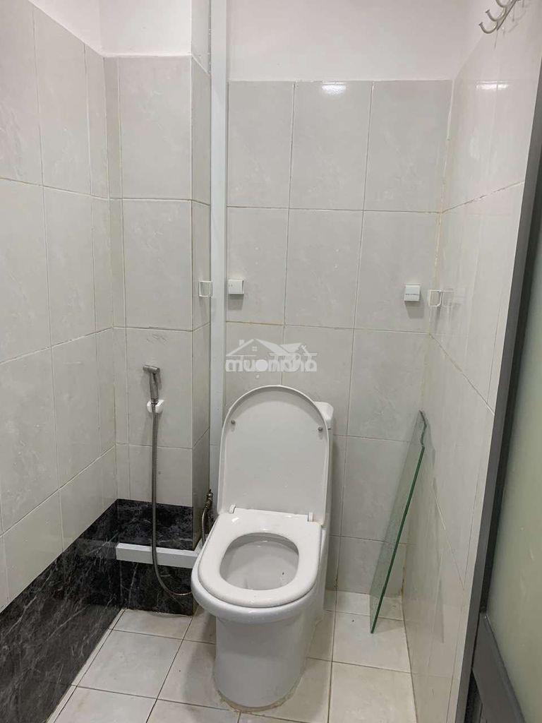 Bán cc cmt8, k300 mt thép mới, cc 45m2 2pn , cc mt thép mới 2 ty400