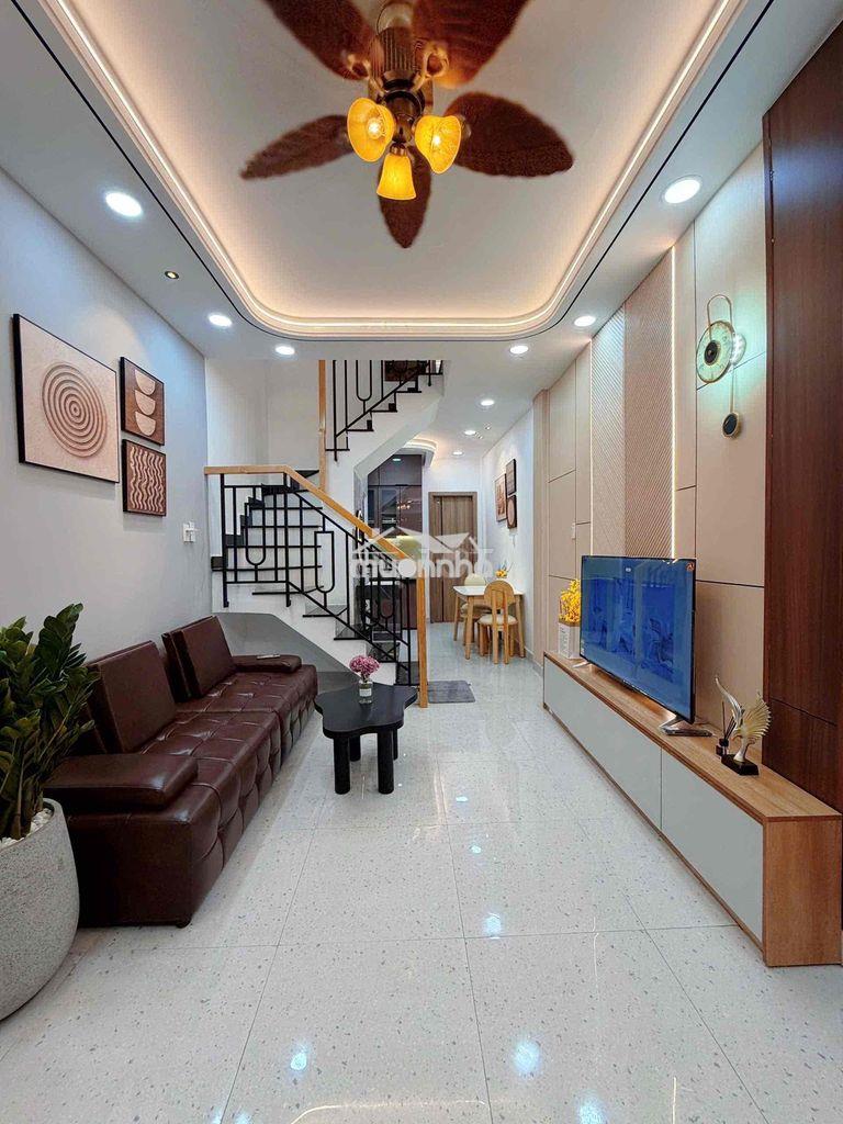 Chính chủ bán nhà mới giáp quận 1, hẻm 3m, cách mặt tiền 20m