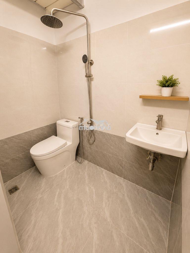 Trống 1 phòng ở 49 nguyễn văn cự có máy lạnh - 3