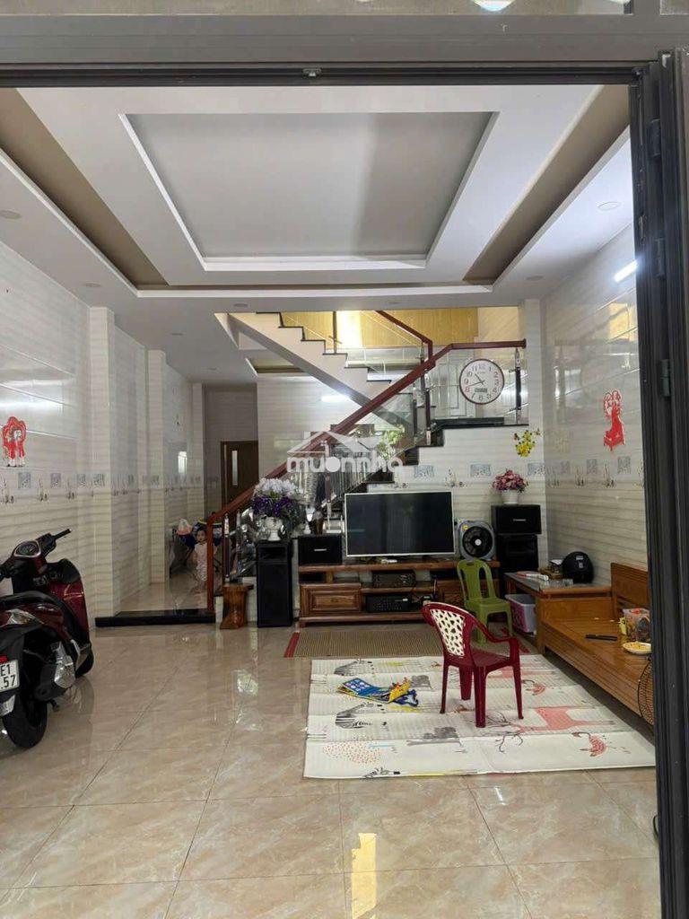 🇻🇳 Cho thuê nhà 2 tầng đường: nước mặn - 3 phòng - đủ nội thất