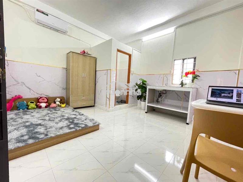 PHÒNG MỚI XÂY BANCON CỬA SỔ TRỜI - MẶT TIỀN 192C BÌNH THỚI