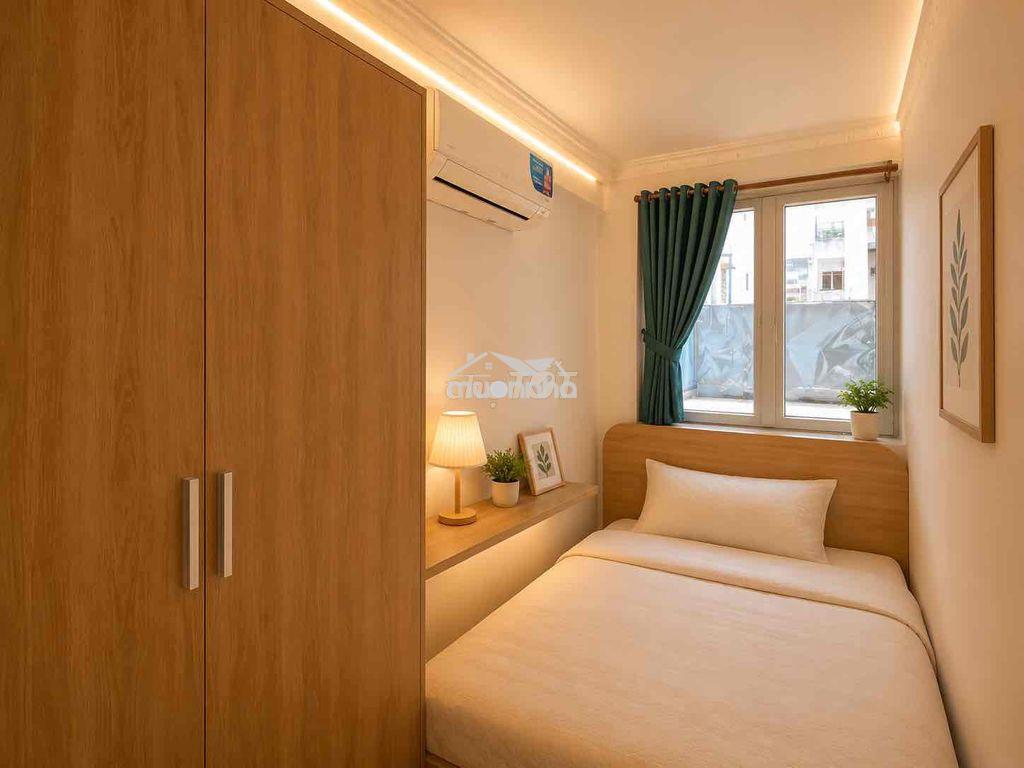 Chính chủ cho thuê căn hộ chung cư quận 5 ( 2 phòng ngủ ban công 50m2 - 4