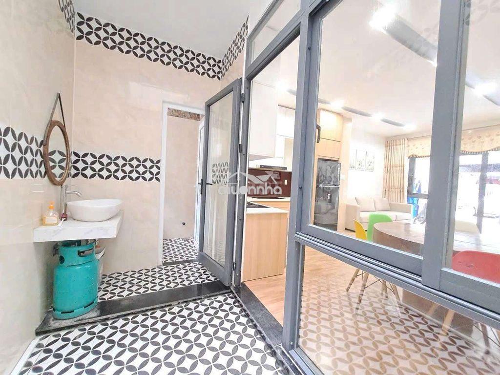 🏡 Cho thuê nhà 3 tầng mt đường phạm tu - 2