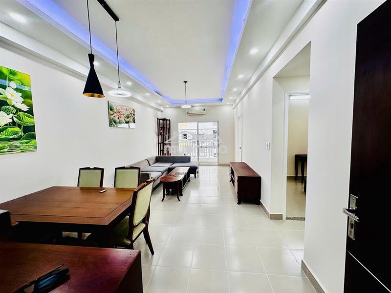 Chung cư lotus garden gần đầm sen 2 phòng ngủ tặng nội thất, 67m2 