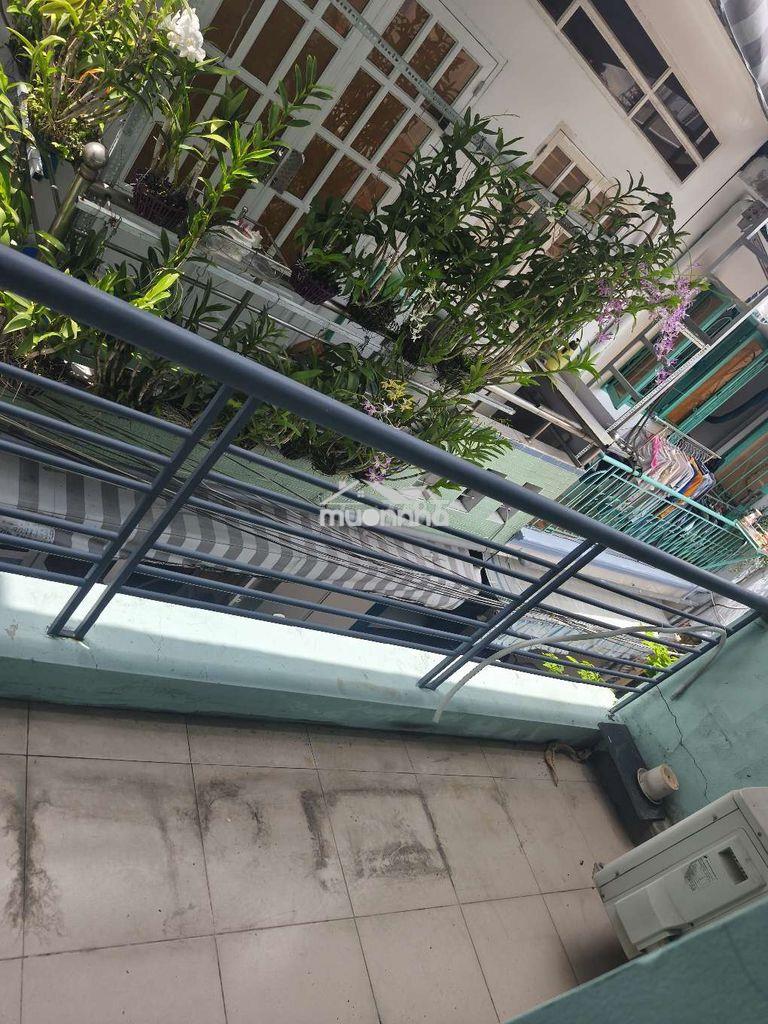 Cho thuê nhà nguyên căn 3 phòng ngủ hẻm 380 lê văn lương  - 2