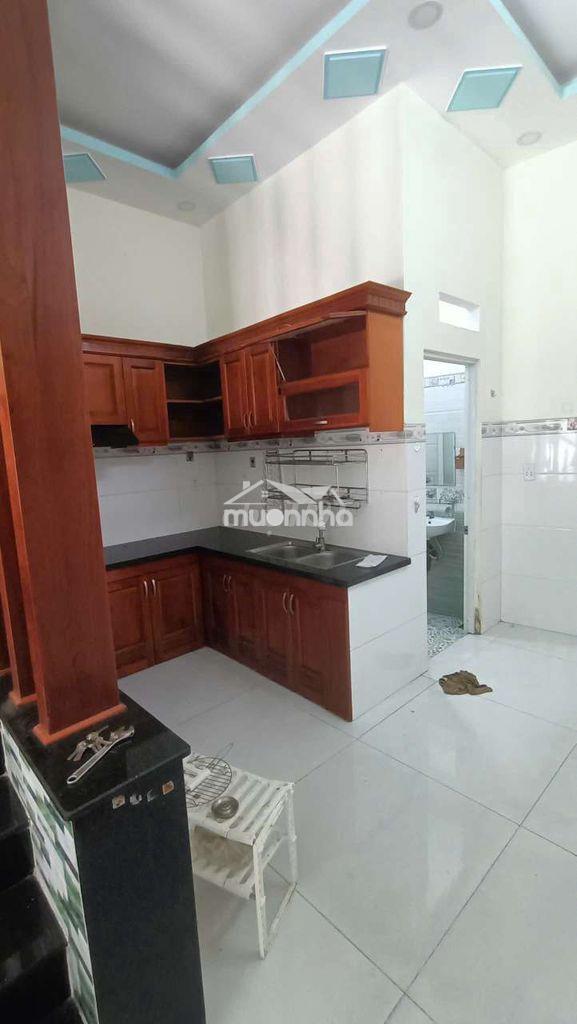 Huỳnh thị hai gần ủy ban phường tch/2pn2w