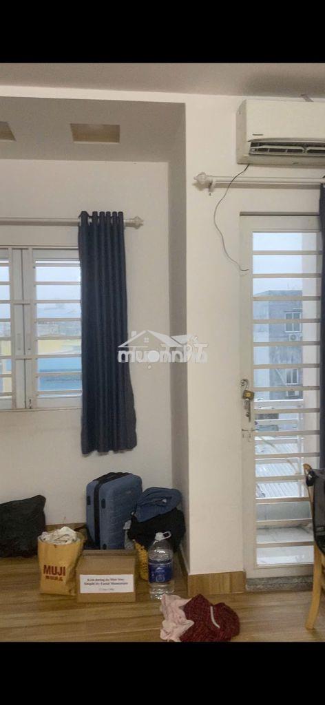 Phòng cửa sổ trời thoáng mát quận 4