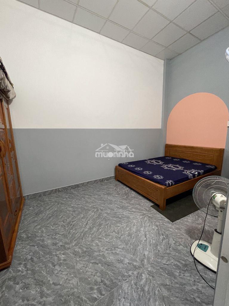 Mặt tiền kinh doanh cách chợ 200m đối diện chợ là trường cấp 3 - 2