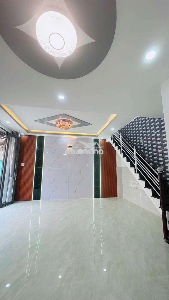 Nhà 2p.n đúc 1 trệt 1 lầu đường thông đường phan văn hớn chợ bà điểm