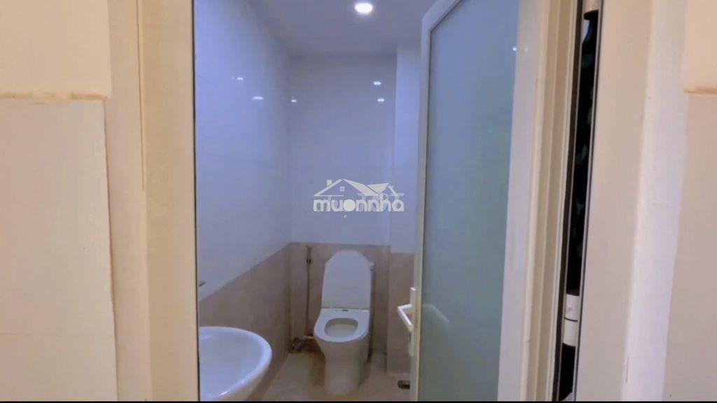 Cho thuê mtkd ngay tân kỳ tân quý, dt 4x7m, giá 6.5 tr, có wc riêng - 4